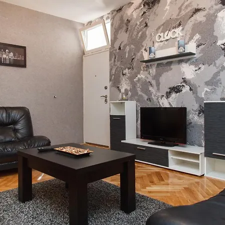 Aleksandar Apartment